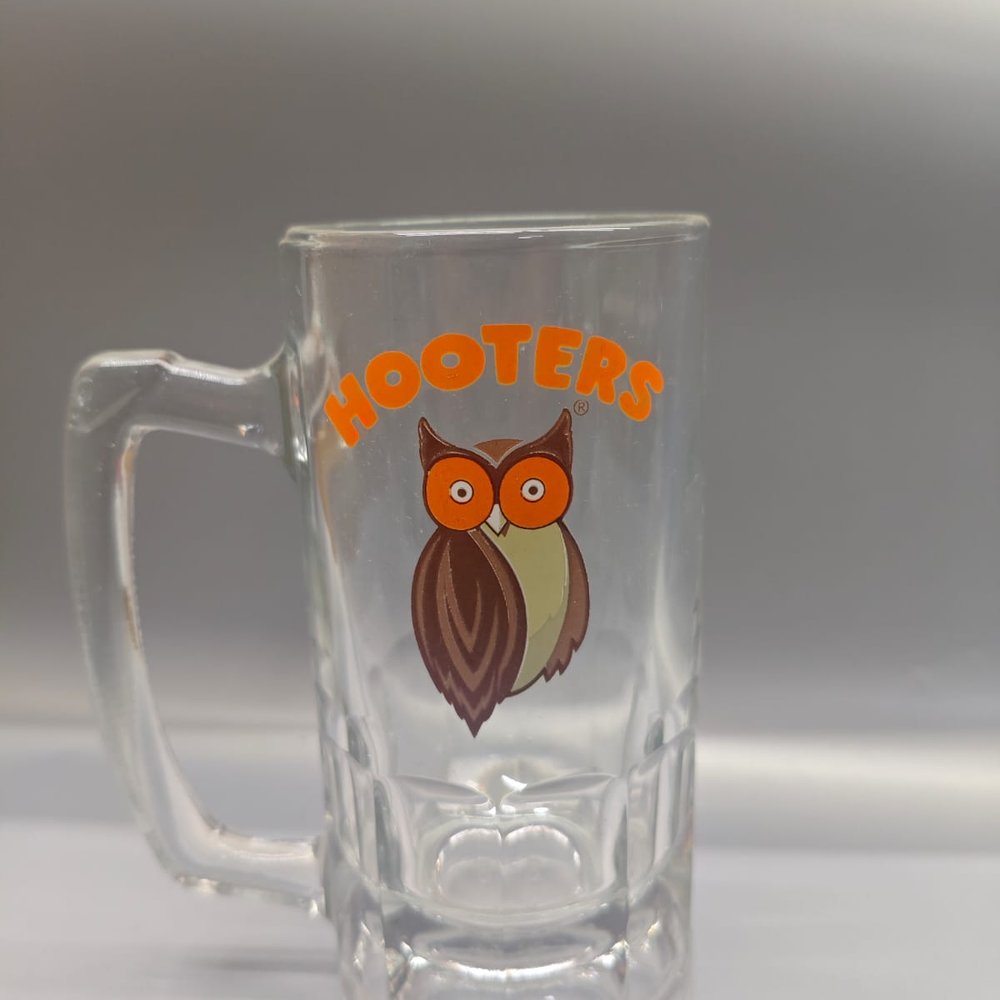 Tarro Hooters